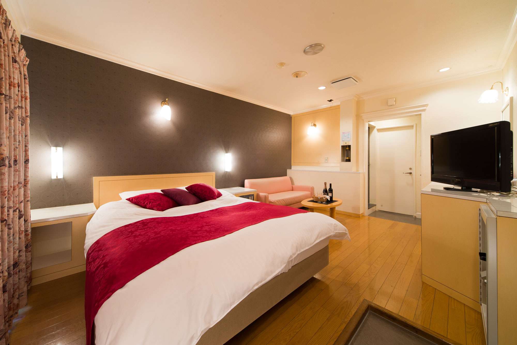 HOTEL le bruno（HOTEL le bruno （ブルーノ））